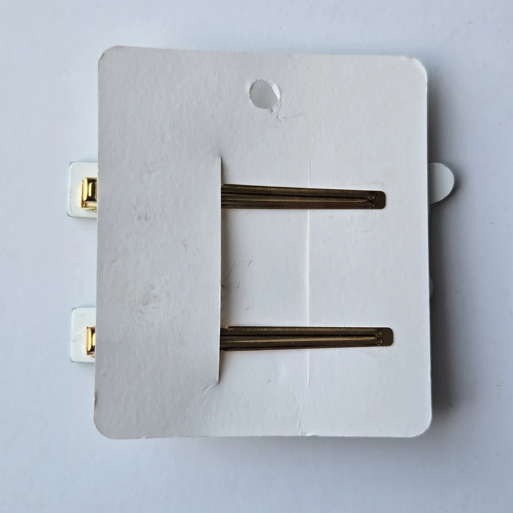 Pochacco Christmas Hair Clips - Set of 2 Festive Barrettes - Picture 5 of 6